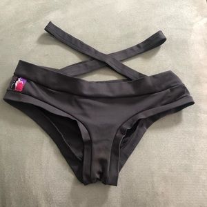 Polefit criss cross Brazilian pole dance bottoms